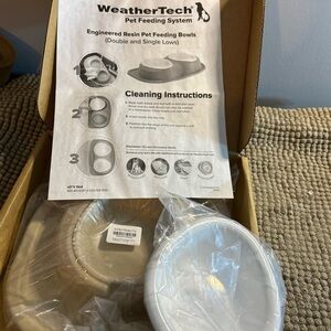 WeatherTech Small Low Pet Feeding Bowl And Mat Tan And BPA free Plastic 8 Oz